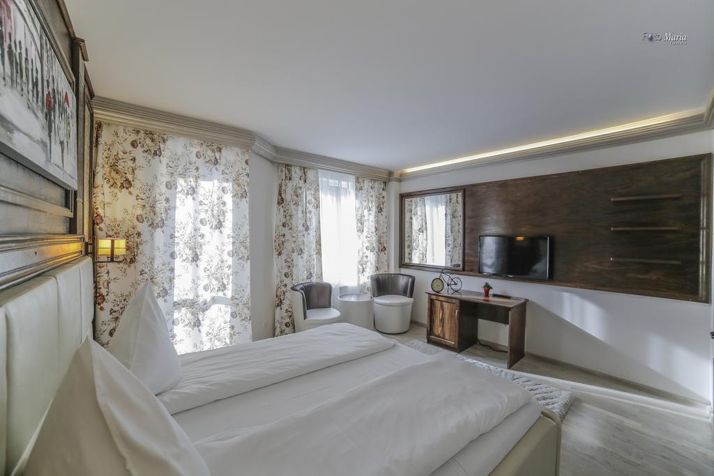 Hotel Golden Spirit Байле Херкулане Стая снимка