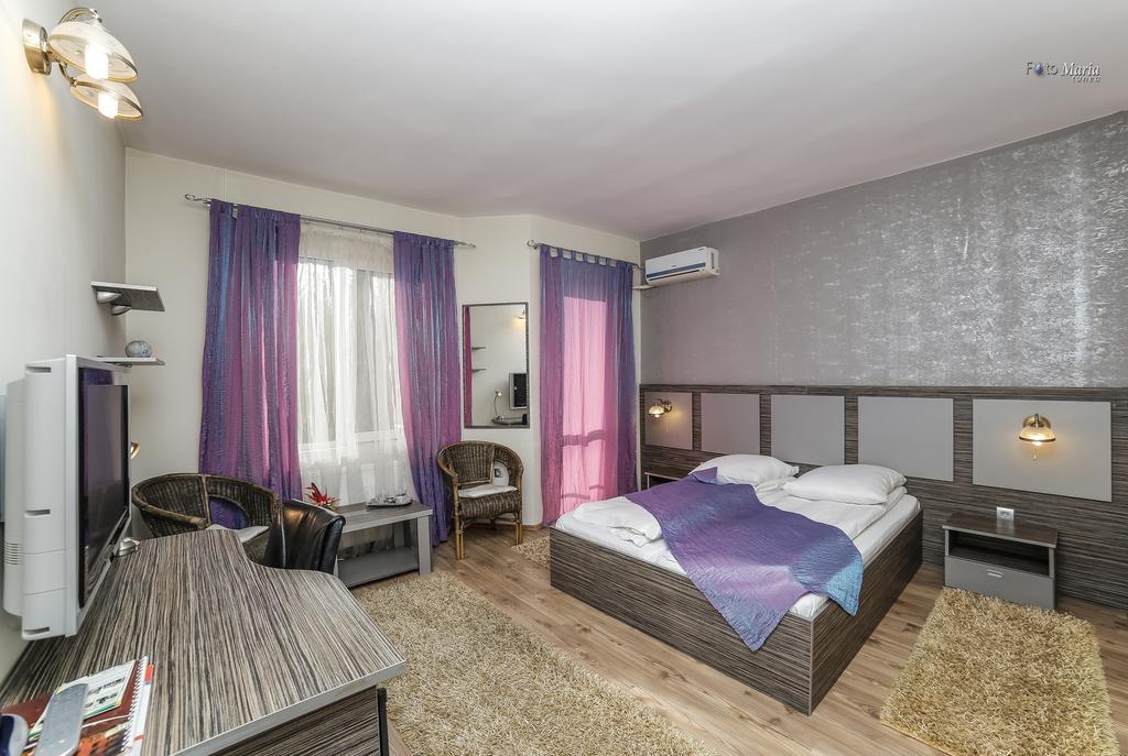 Hotel Golden Spirit Байле Херкулане Стая снимка