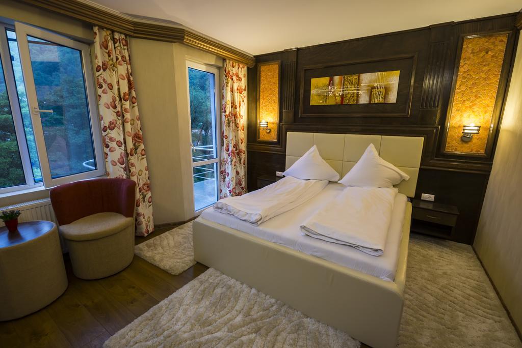 Hotel Golden Spirit Байле Херкулане Стая снимка