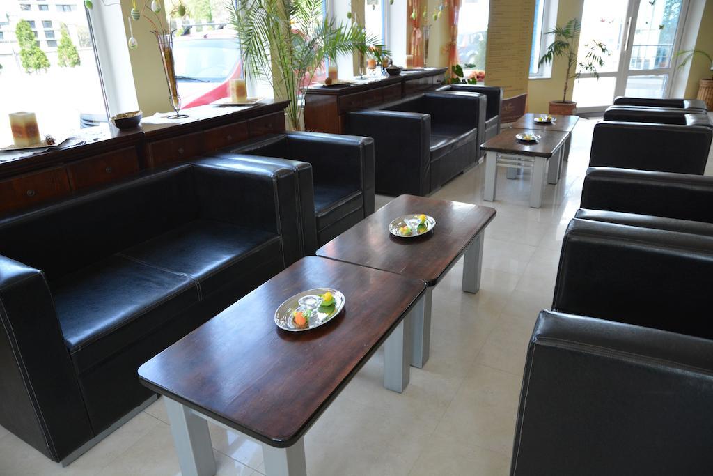 Hotel Golden Spirit Байле Херкулане Екстериор снимка