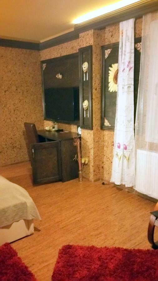 Hotel Golden Spirit Байле Херкулане Екстериор снимка